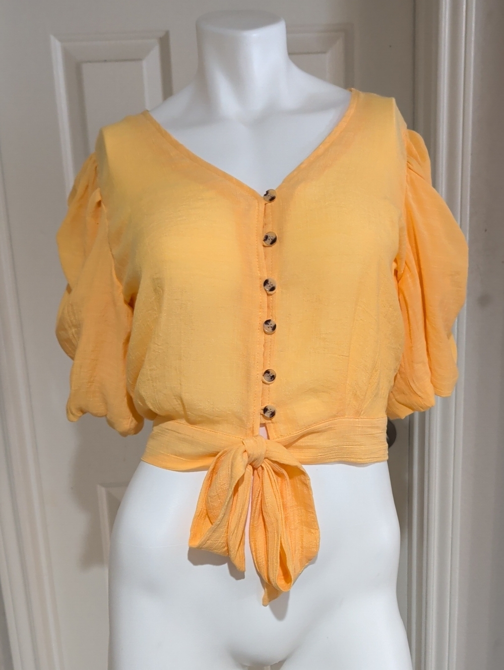 Speed Limit Sunshine Yellow Tie-Front Ruched Puff Sleeve Blouse Women's Medium